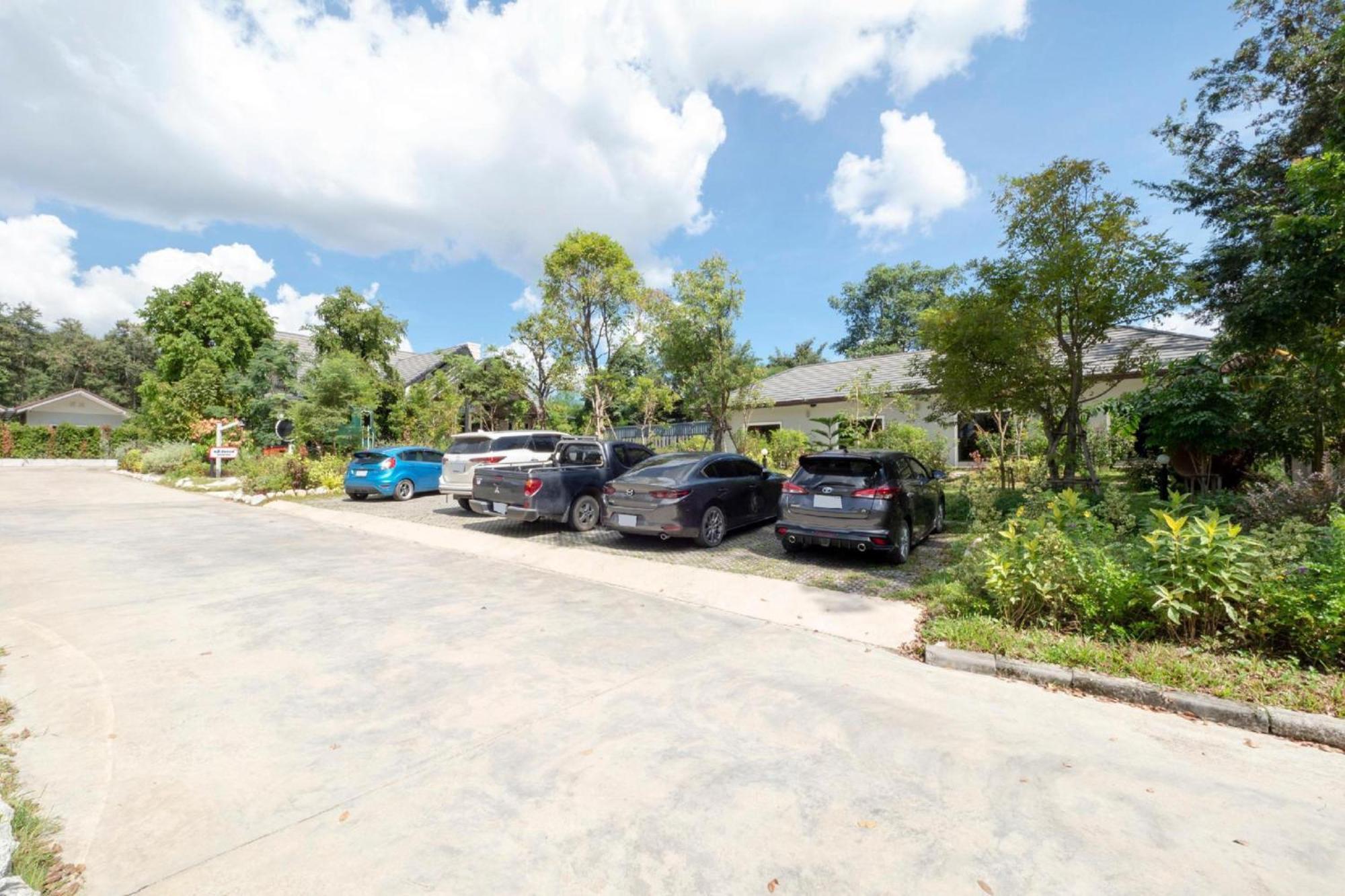 Capital O 75378 Thawapee Resort Rayong Ngoại thất bức ảnh